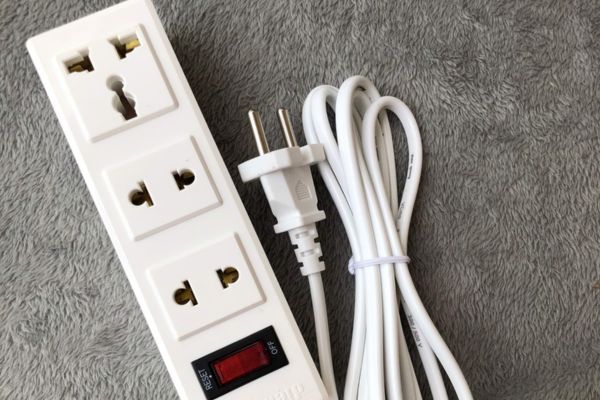 Electric plug in Vietnam: An essential item on your pre-trip checklist