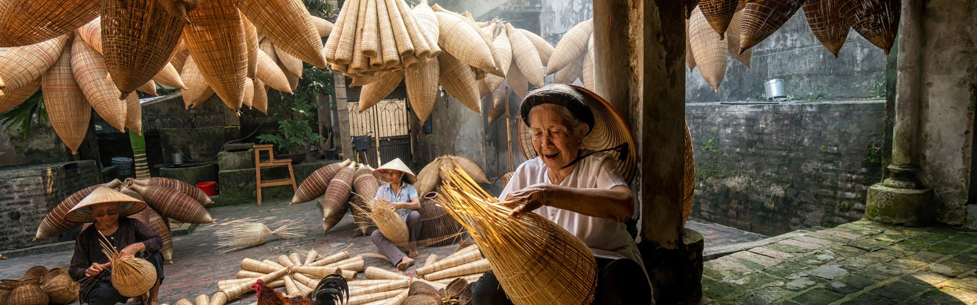 Top 20 souvenirs in Hanoi