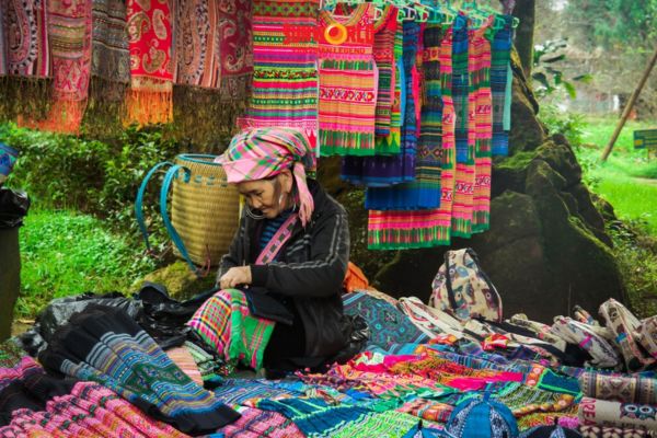 Day 03:  Sapa - Cat Cat Village - Hanoi