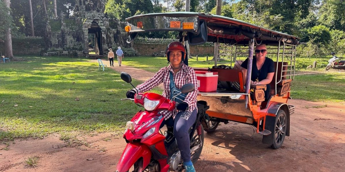 cambodian women towards westerners